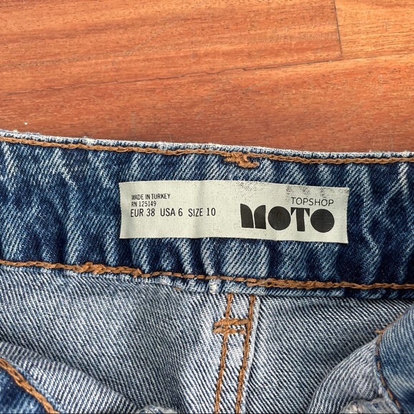 TOPSHOP DENIM MINI SKIRT US6 - Picture 2 of 3